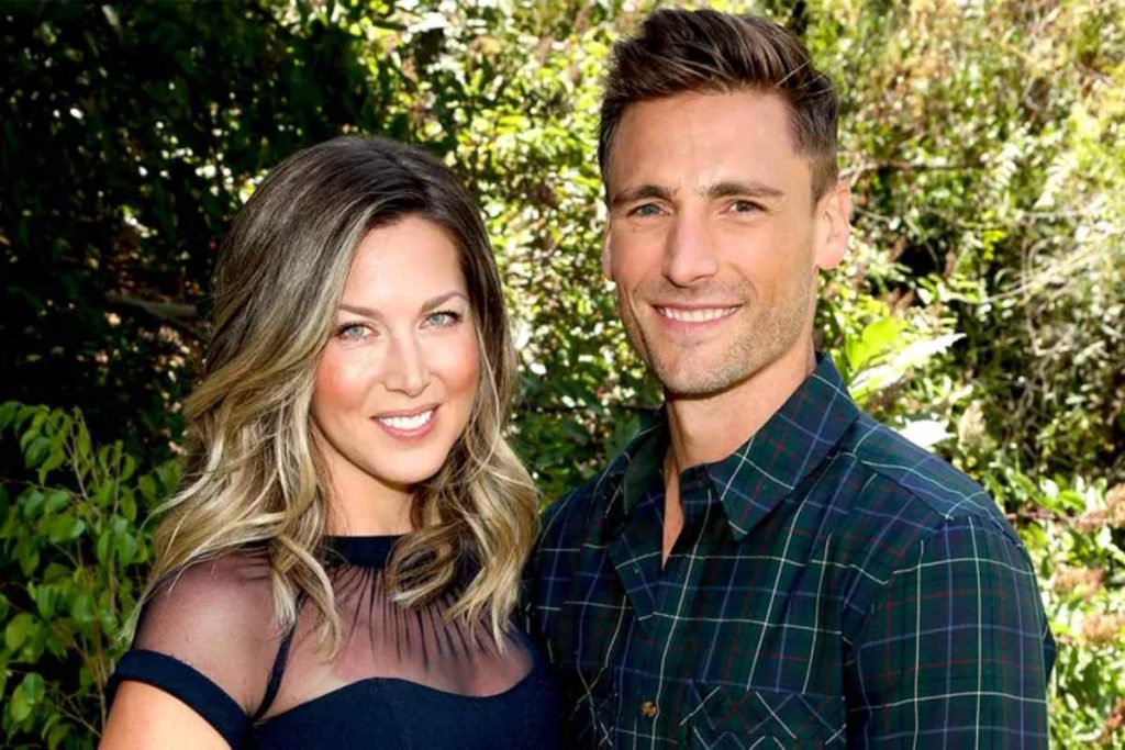 A picture of Andrew Walker and Cassandra Troy