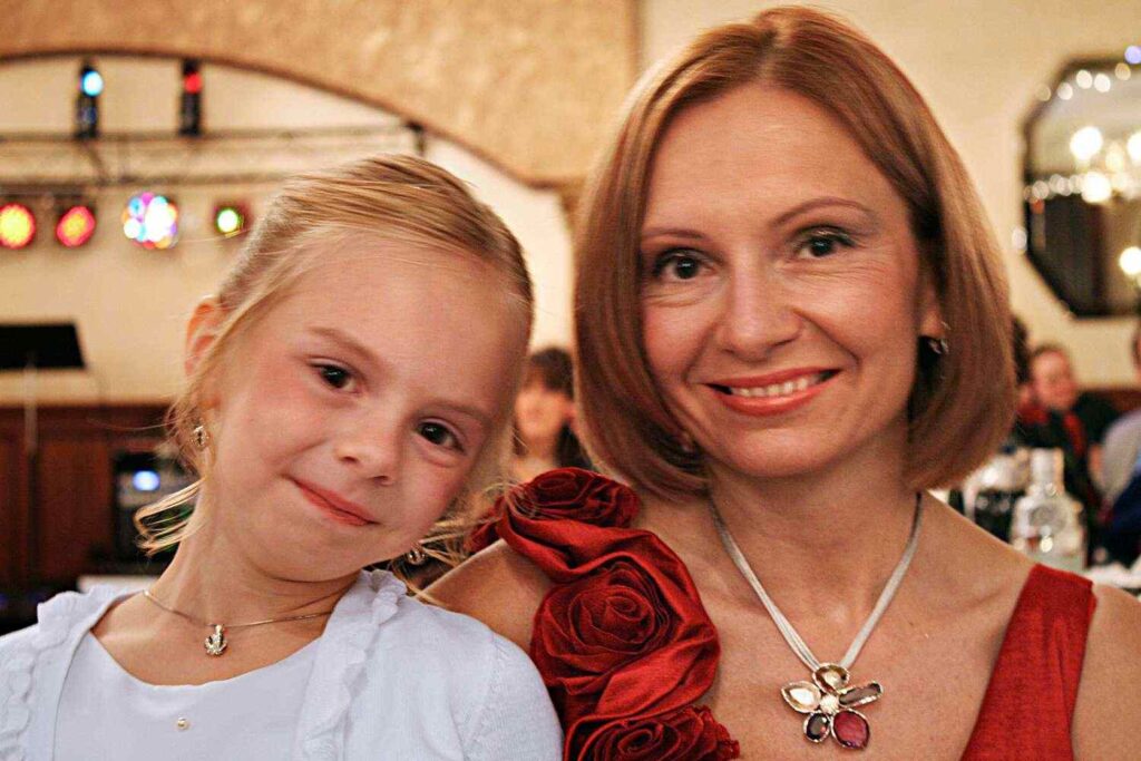 A picture of Maya Kowalski and her mom