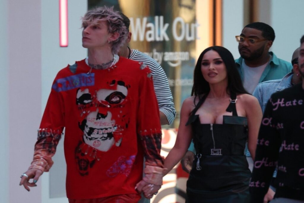 A picture of Megan Fox and Machine Gun Kelly