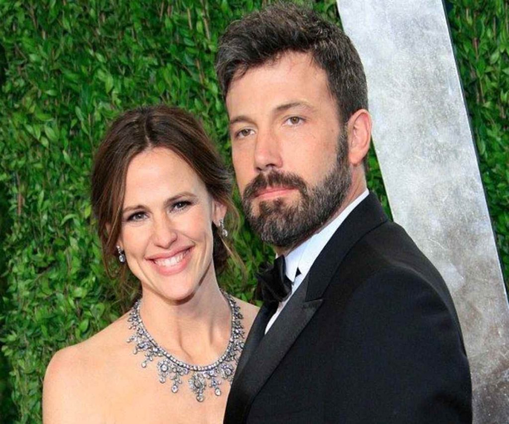 A picture of Jennifer Garner and Ben Affleck