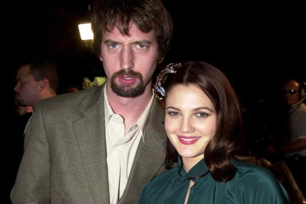 A picture of Tom Green and Drew Barrymore