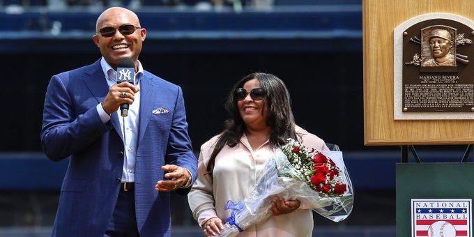 Mariano Rivera and his wife