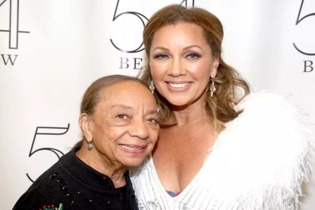 A Picture of Vanessa Williams and Helen Louise Williams