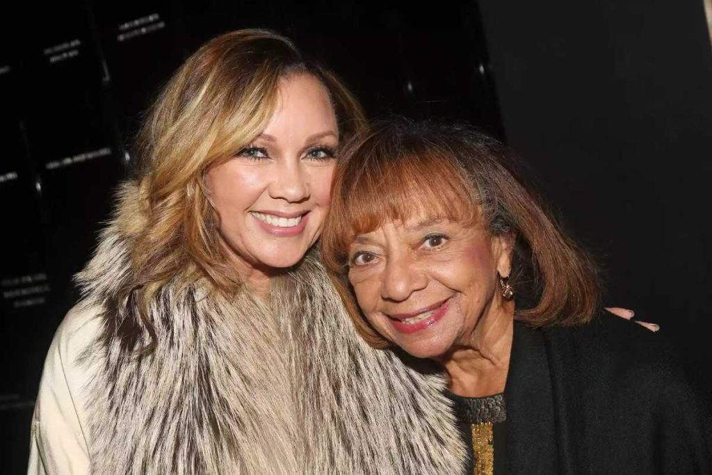 A Picture of Vanessa Williams and Helen Louise Williams