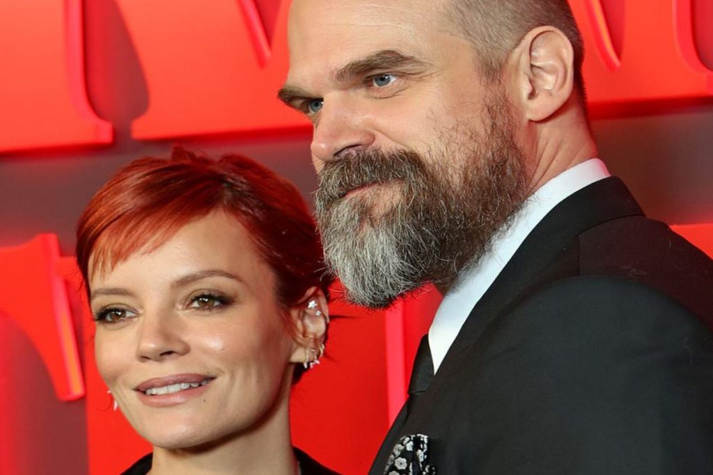 A Picture of Lily Allen and David Harbour