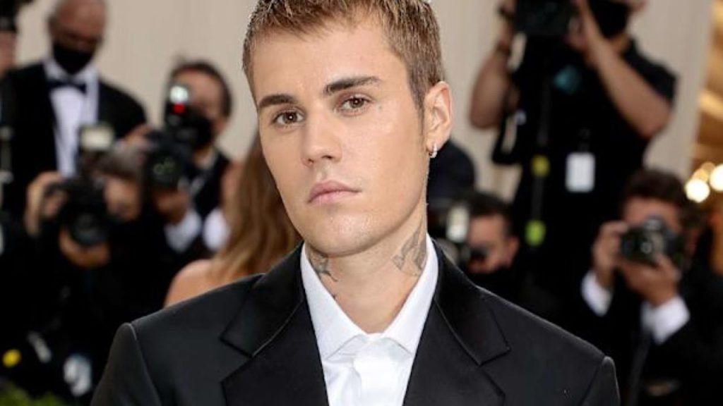 An image of Justin Bieber at an event